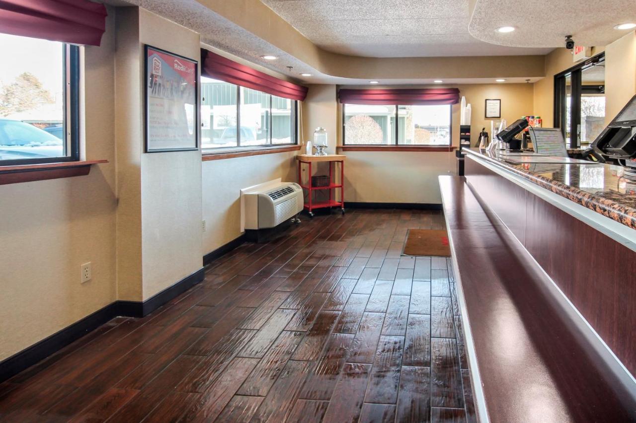 Red Roof Inn Detroit - Трой Екстер'єр фото