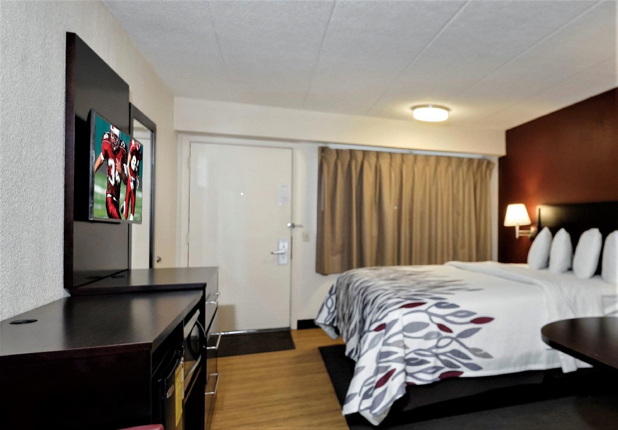 Red Roof Inn Detroit - Трой Екстер'єр фото