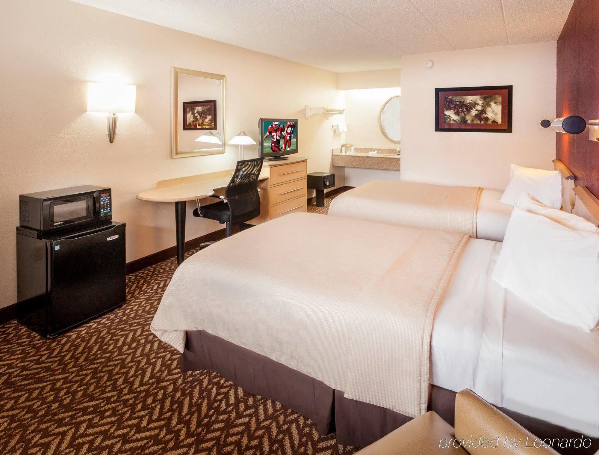 Red Roof Inn Detroit - Трой Екстер'єр фото