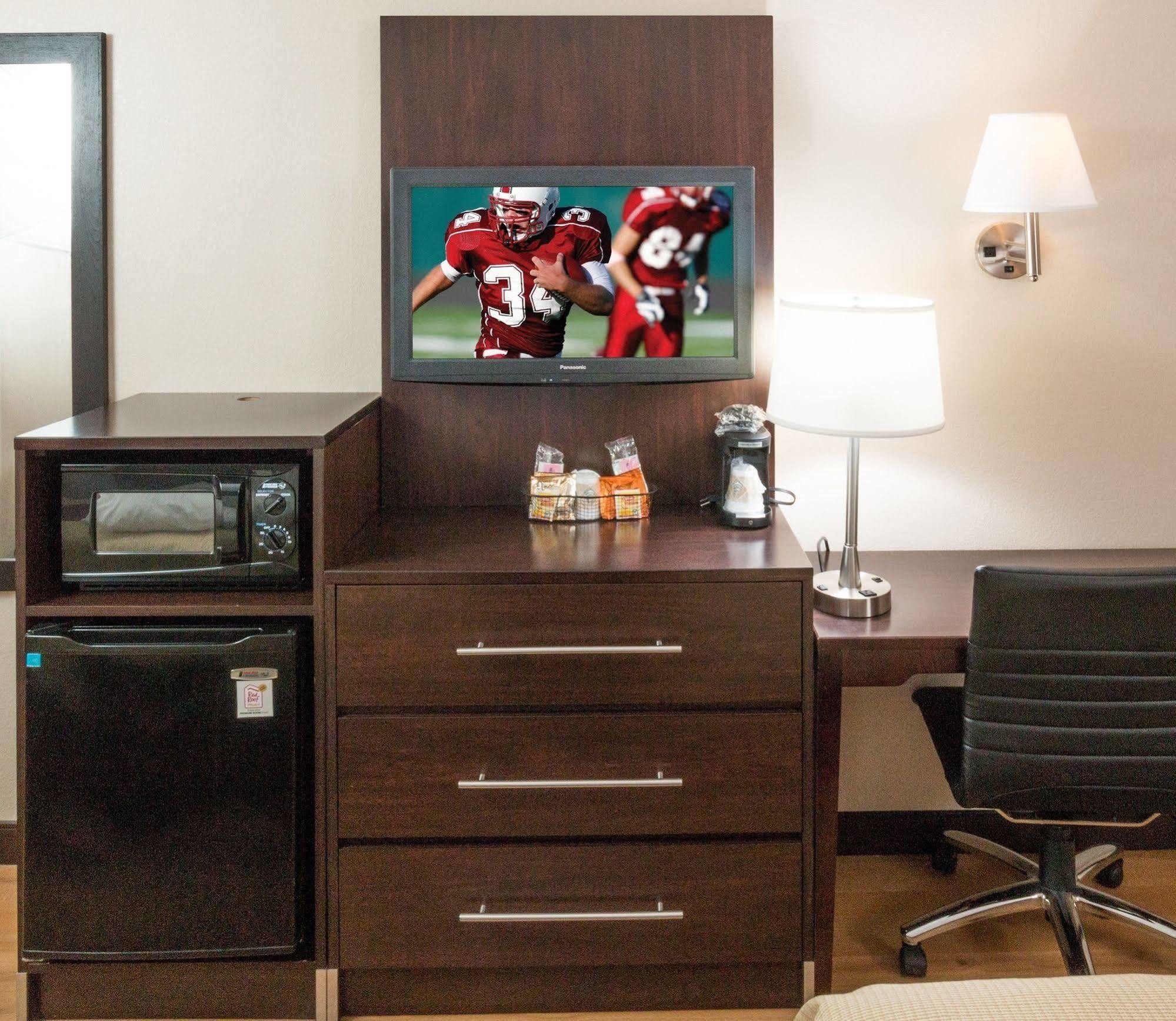Red Roof Inn Detroit - Трой Екстер'єр фото